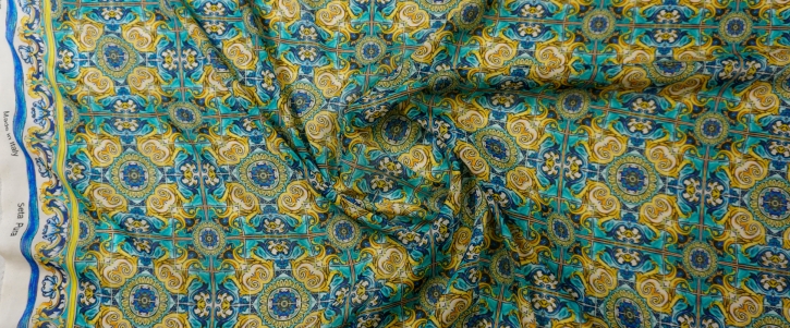 Silk-porcelain pattern