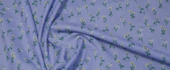 dünne Baumwolle - hellblau mit grünen Blumen