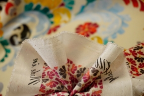 Silk crepe - leaves with border