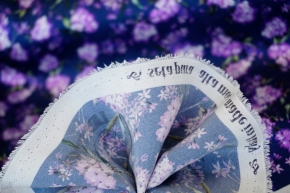 Seidensatin - kleine Blumen