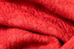 Virgin wool - red