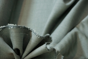 Virgin wool with silk - gray / black