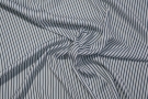 satiniertes Polyester - blaue Streifen
