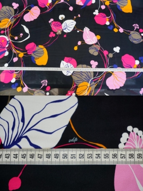 Viscose crepe - abstract flowers
